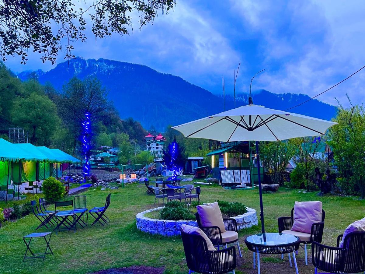 Himalayan Root Swiss Cottage Tents - Camping With Bonfire Маналі Екстер'єр фото